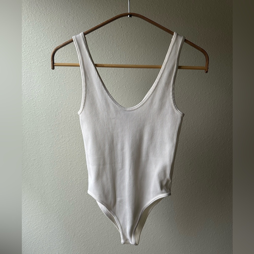 Zara White Ribbed Bodysuit Size L